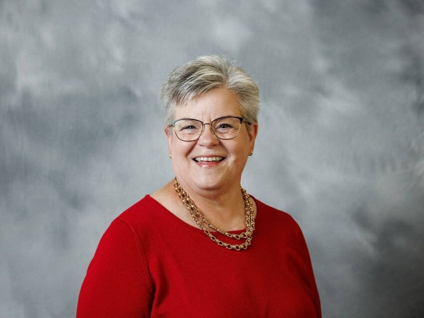 Cathy Tomek